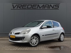 Renault Clio - 1.6-16V Dynamique Luxe