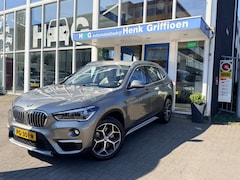 BMW X1 - X1 sDrive20i High Executive I Leer I Camera I Trekhaak