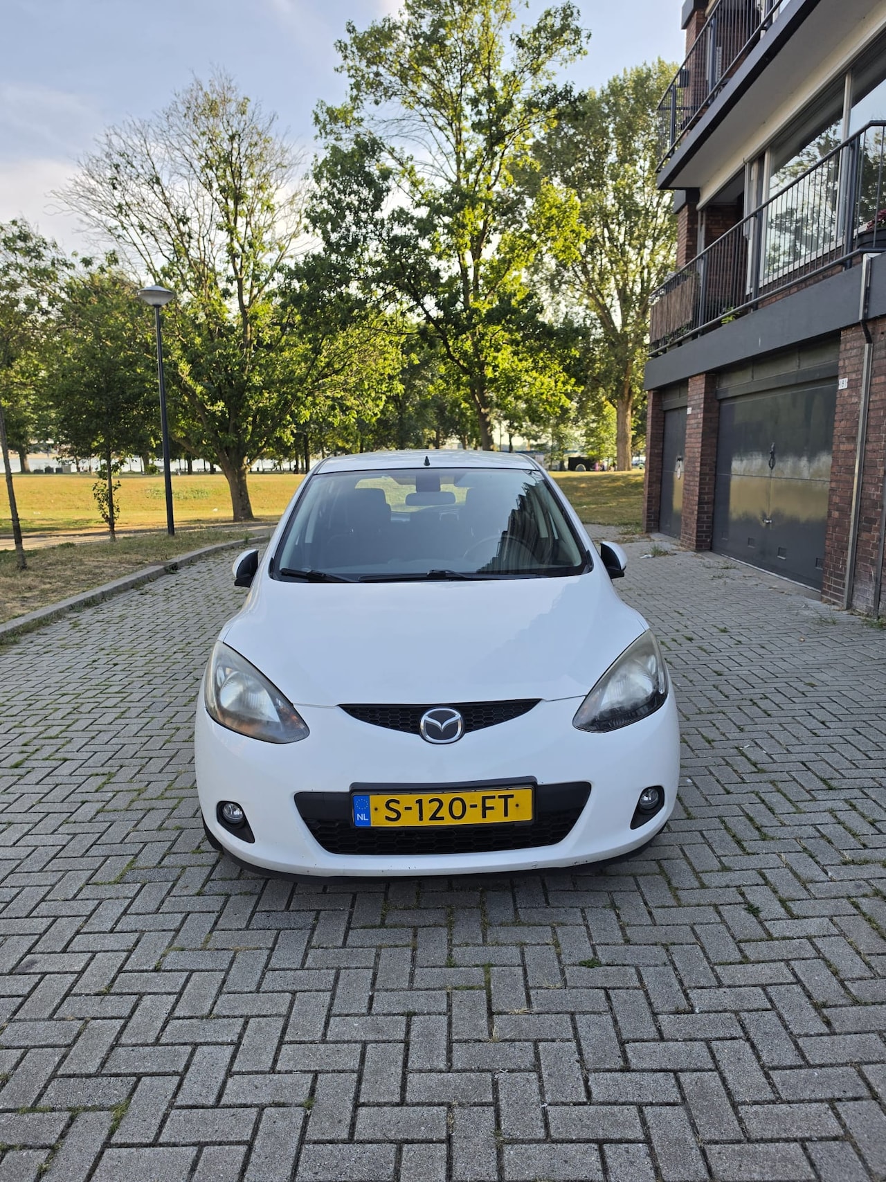 Mazda 2 - 1.3 TS - AutoWereld.nl