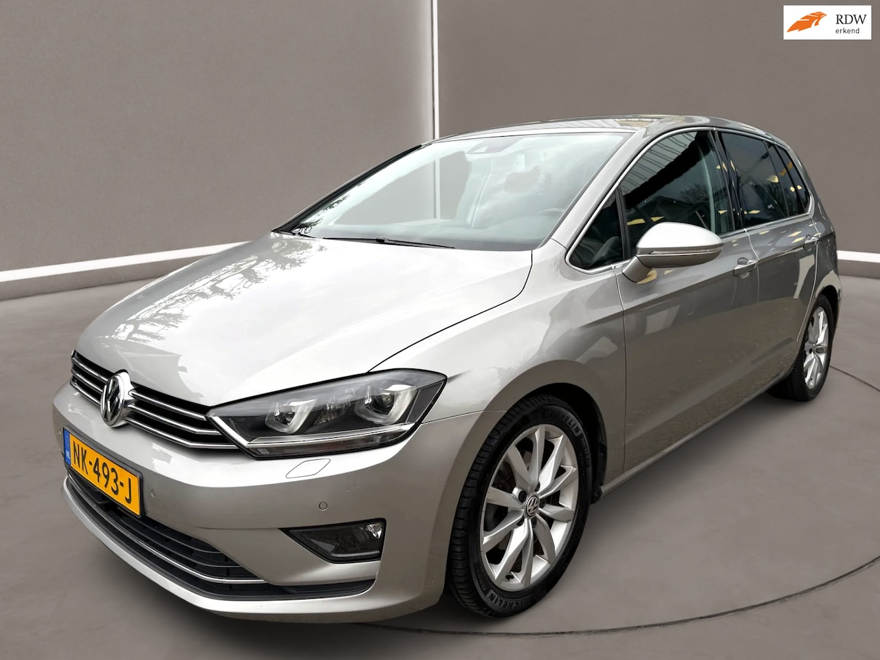 Volkswagen Golf Sportsvan - 1.4 TSI Business Edition Connected 150 Pk Automaat Airco Navi Pdc 2e Eig. - AutoWereld.nl