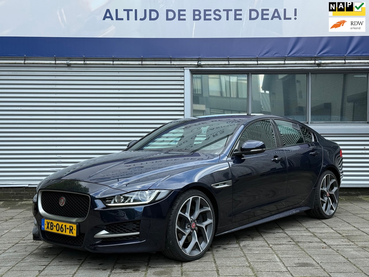 Jaguar XE - 2.0t R-Sport l Automaat l Camera l Xenon l - AutoWereld.nl