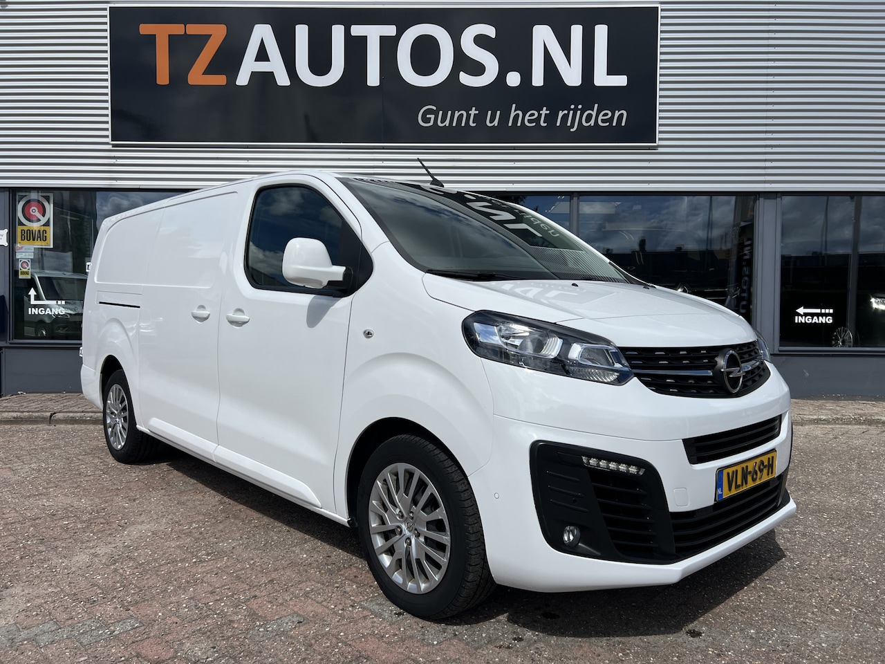 Opel Vivaro - 2.0 CDTI L3H1 Edition 2.0 CDTI L3H1 Edition Nieuwstaat - AutoWereld.nl