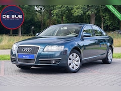 Audi A6 Limousine - 2.4 V6 Exclusive Automaat|1 Eig.|Youngtimer|Trekhaak|17 Jaar in bezit Opa's A6|Volledig On
