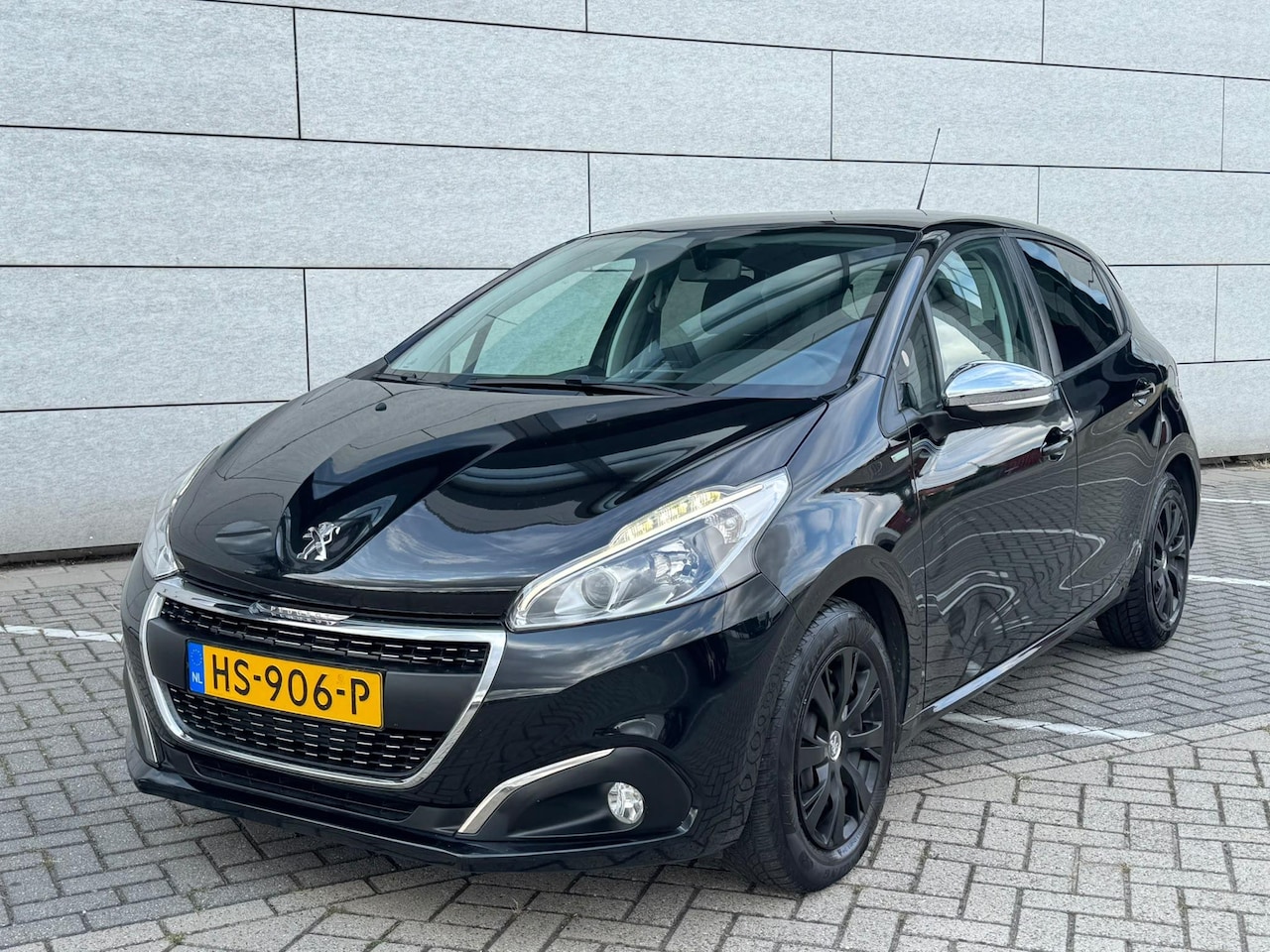 Peugeot 208 - 1.2 PureTech NAVI/NAP/AIRCO/PDC - AutoWereld.nl