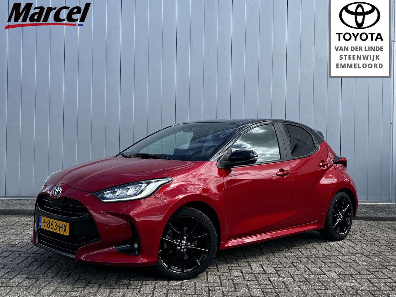 Toyota Yaris - 1.5 Hybrid Tokyo Spirit Bi-Tone Stoelverwarming Trekhaak - AutoWereld.nl