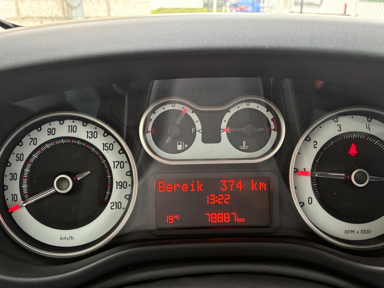 Fiat 500 L - 1.4-16V Easy Airco Nieuwe Distributie/Banden/Remmen