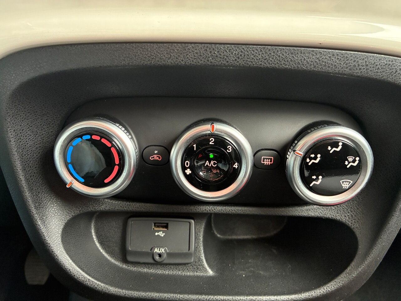 Fiat 500 L - 1.4-16V Easy Airco Nieuwe Distributie/Banden/Remmen