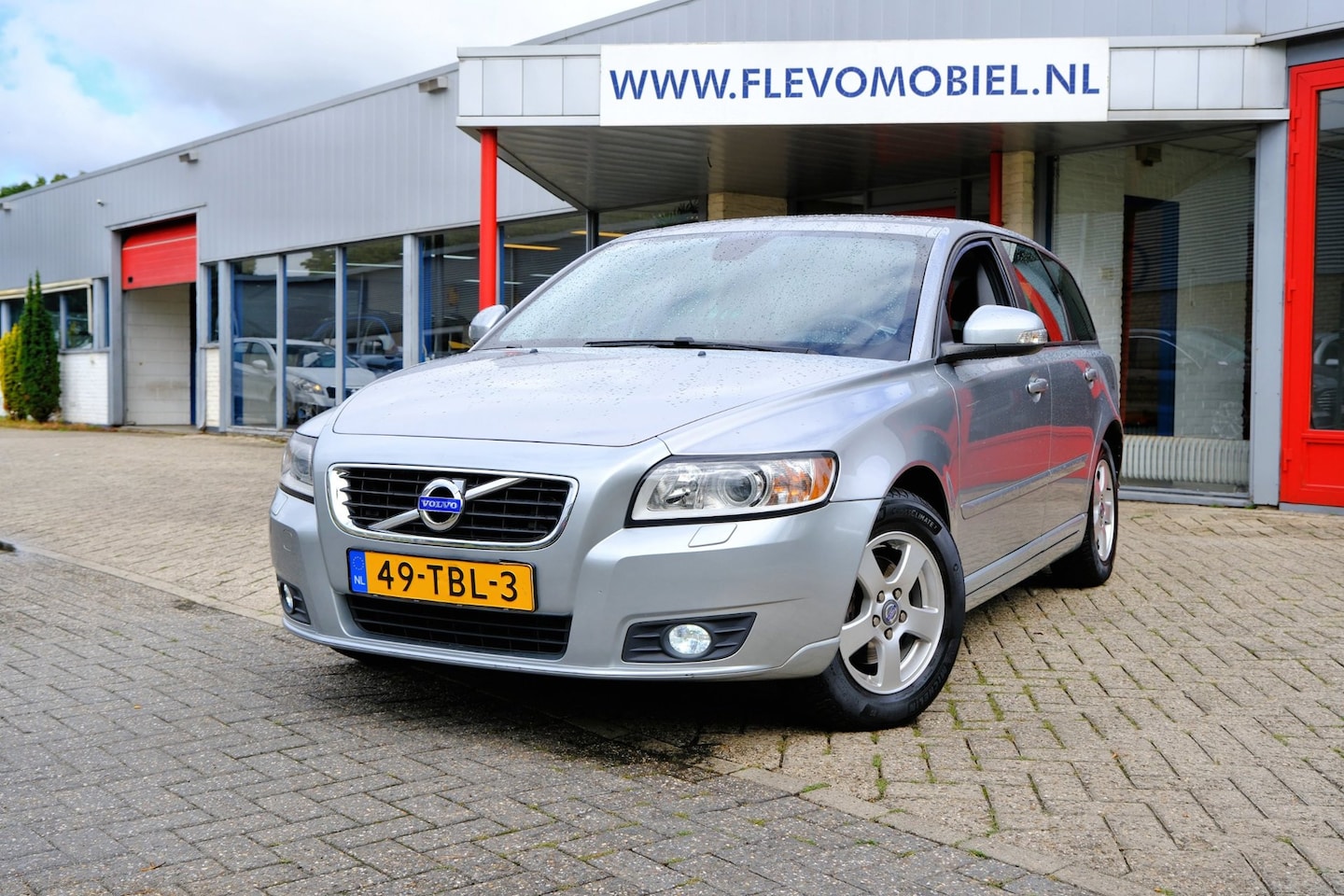 Volvo V50 - 2.0 Limited Edition Navi|1e Eig|Leder|Clima|LMV - AutoWereld.nl