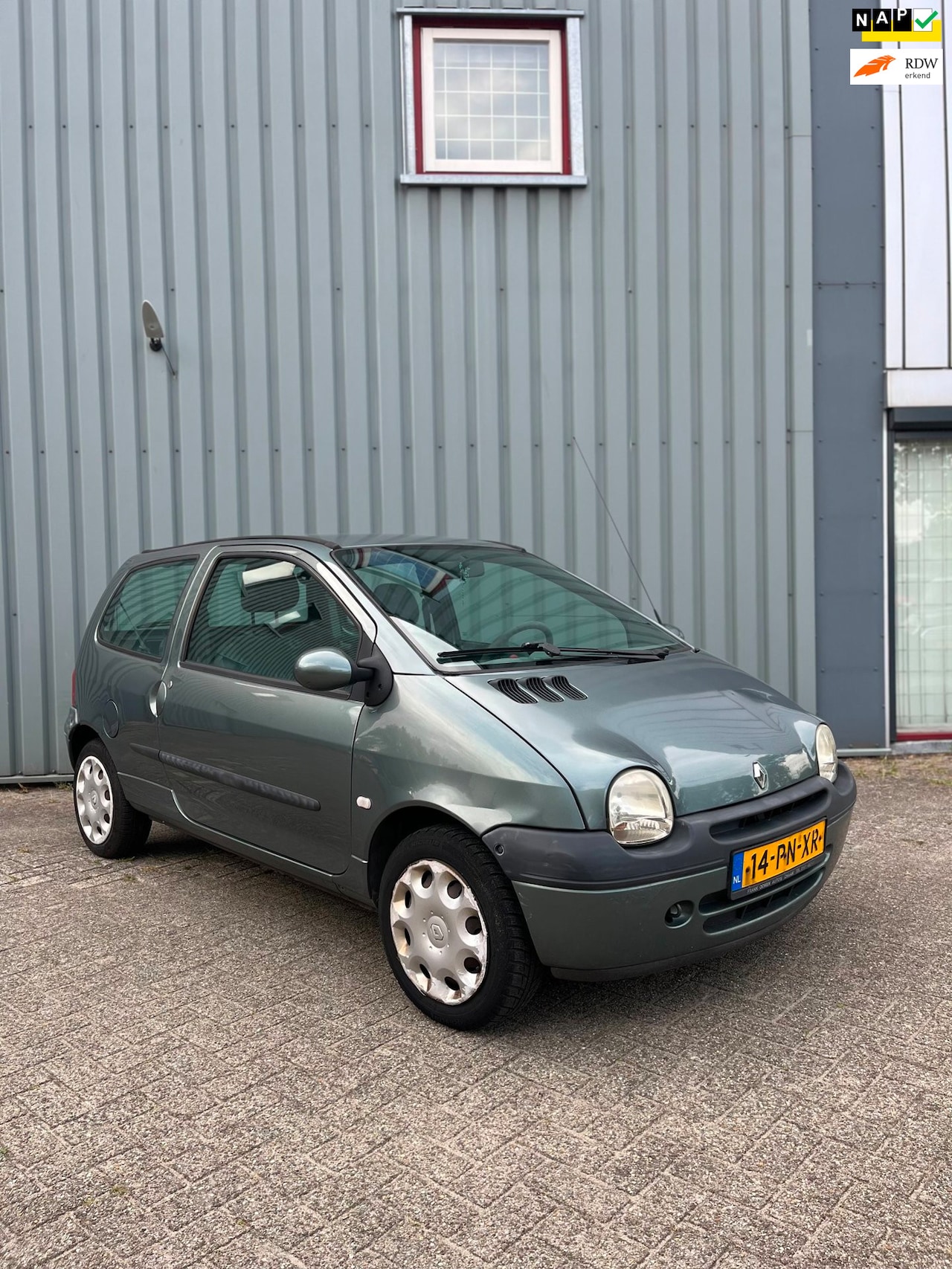 Renault Twingo - 1.2 /inruilauto/rijdt en schakelt goed - AutoWereld.nl