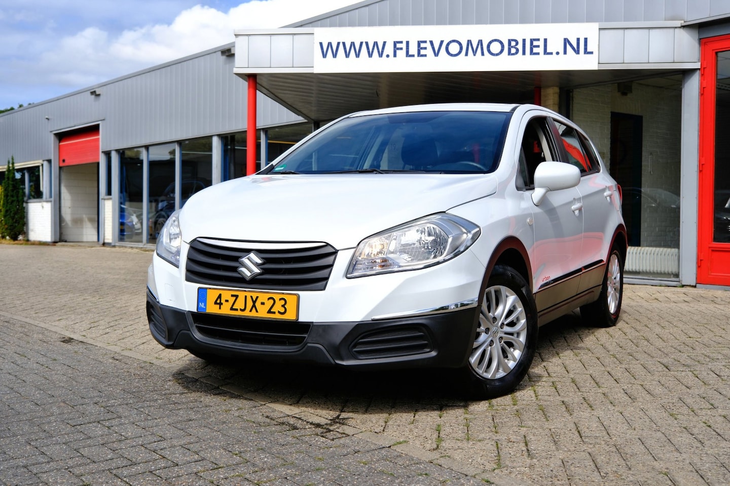 Suzuki SX4 S-Cross - 1.6 Comfort Airco|Stoelverw|LMV|Navi - AutoWereld.nl