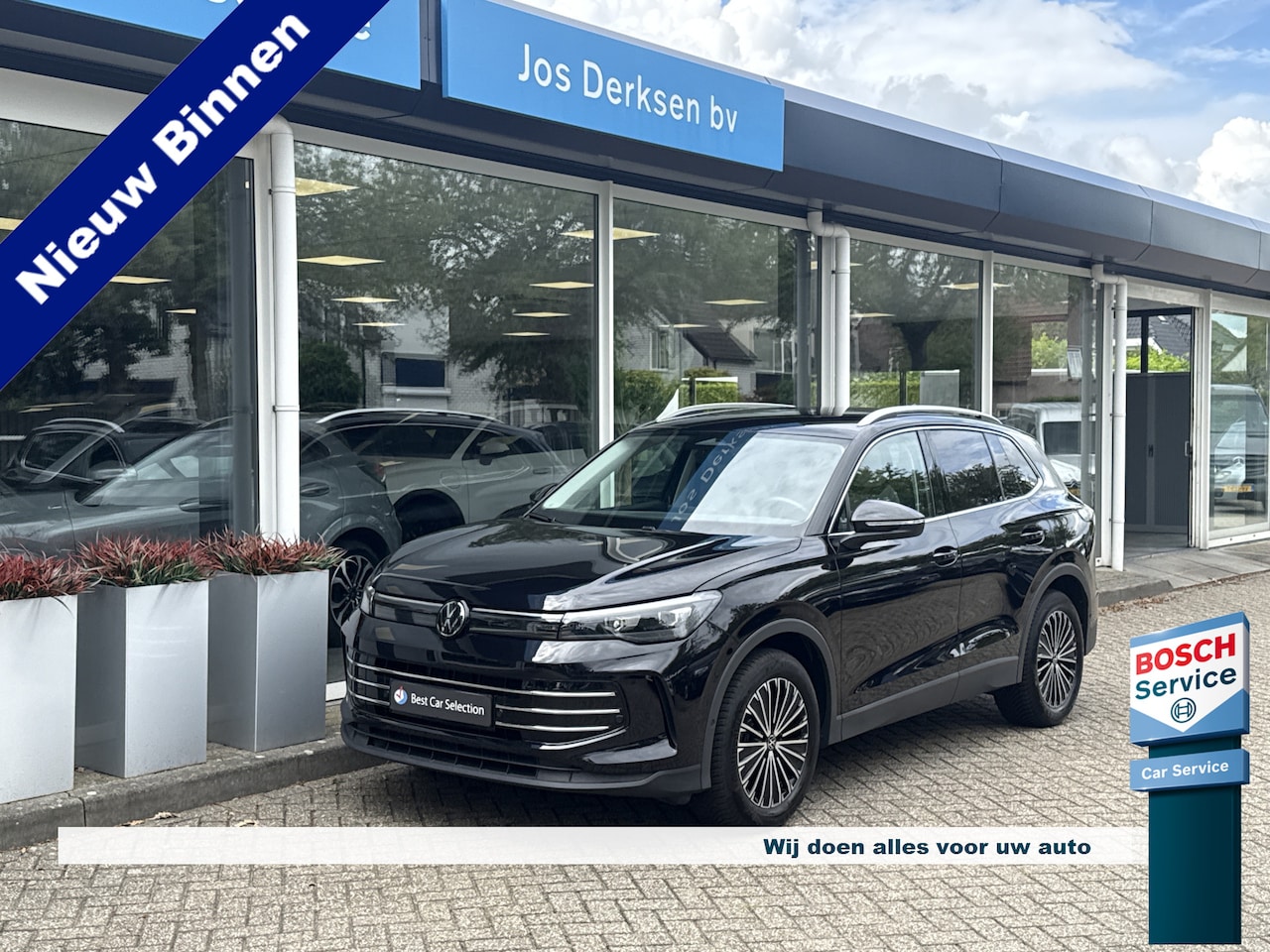 Volkswagen Tiguan - 1.5 eTSI 150pk DSG Elegance -  Elektr. klep | Massage | Camera | Elektr. trekhaak | Alarm - AutoWereld.nl