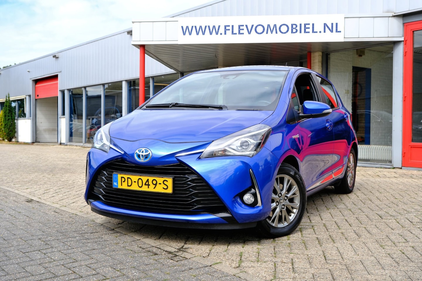 Toyota Yaris - 1.5 Hybrid Executive Aut. Navi|LMV|Cam|Clima - AutoWereld.nl