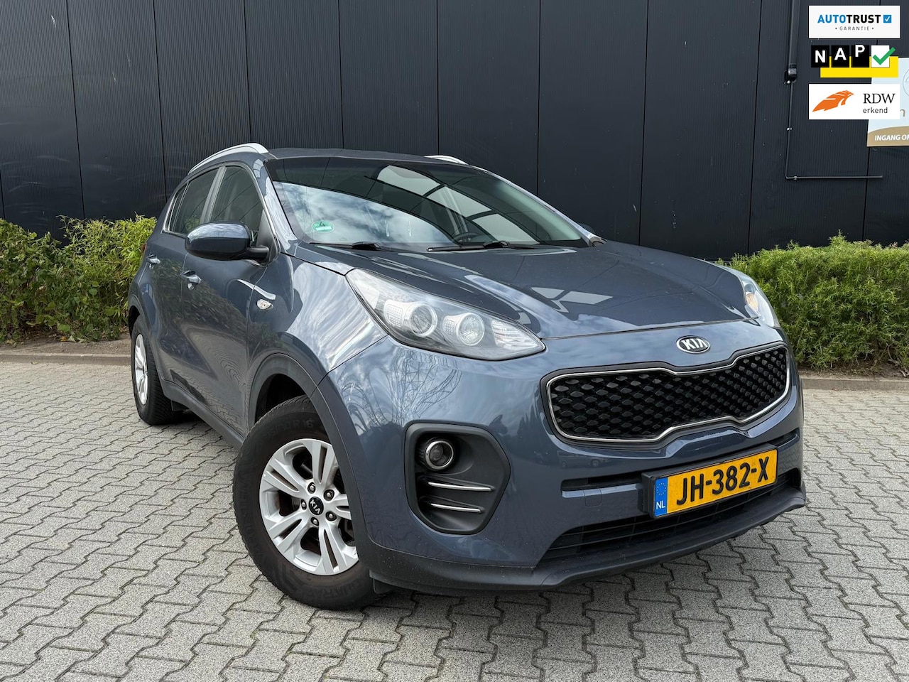 Kia Sportage - 1.6 GDI ComfortLine Navigator 1.6 GDI ComfortLine Navigator - AutoWereld.nl