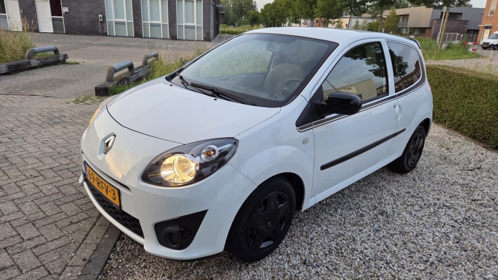 Renault Twingo - 1.2-16V Collection 1.2-16V Collection - AutoWereld.nl