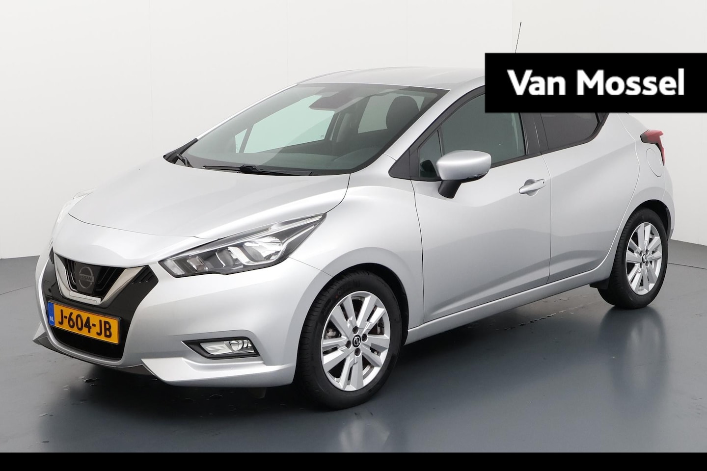 Nissan Micra - 1.0 IG-T N-Connecta | Achteruitrij camera | Navigatie | Lichtmetalen velgen - AutoWereld.nl