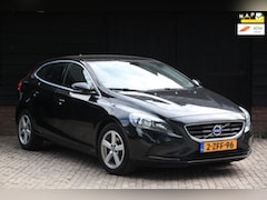 Volvo V40 - 2.0 D4 Summum Business Leer/Navigatie/Parkeersensor/Stoelverwarming