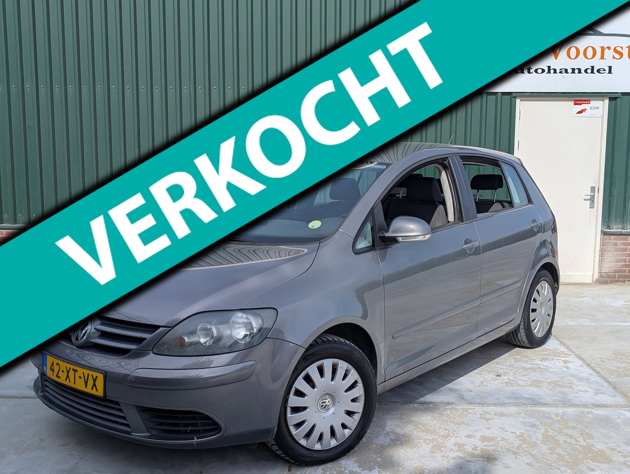 Volkswagen Golf Plus - 1.6 FSI AIRCO * TREKHAAK * APK * - AutoWereld.nl