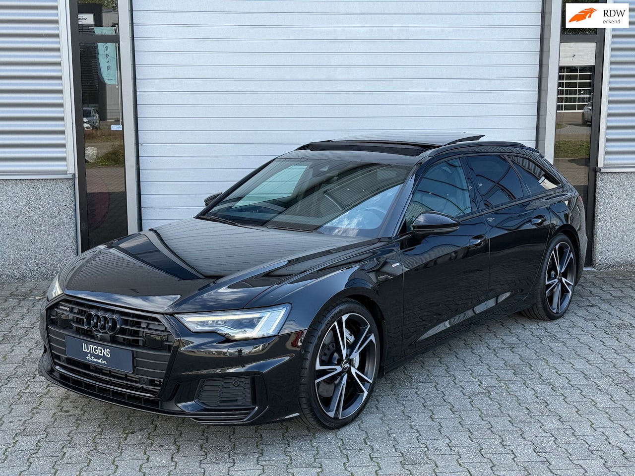 Audi A6 Avant - 50 TFSI e quattro S-Line 21 Inch Pano Matrix Black - AutoWereld.nl