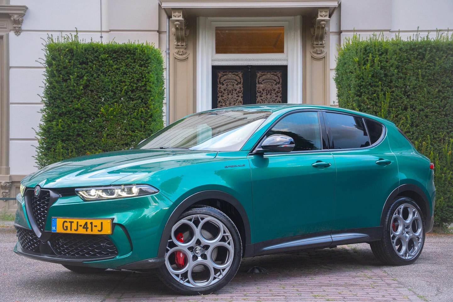 Alfa Romeo Tonale - 1.5T Hybrid Edizione Speciale TREKHAAK | ADAPTIVE | CAMERA | CARPLAY| BLIND SPOT - AutoWereld.nl