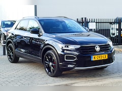 Volkswagen T-Roc - 1.5 TSI Style Business. Adap Cruise, Elk Klep, Camera, Navi, 18"LMV, Full Led, Haak 1500kg