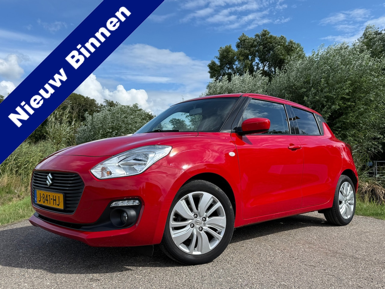 Suzuki Swift - 1.2 Select Smart Hybrid | 1e Eigenaar | Camera | Apple CarPlay/Android Auto | 16" Velgen | - AutoWereld.nl