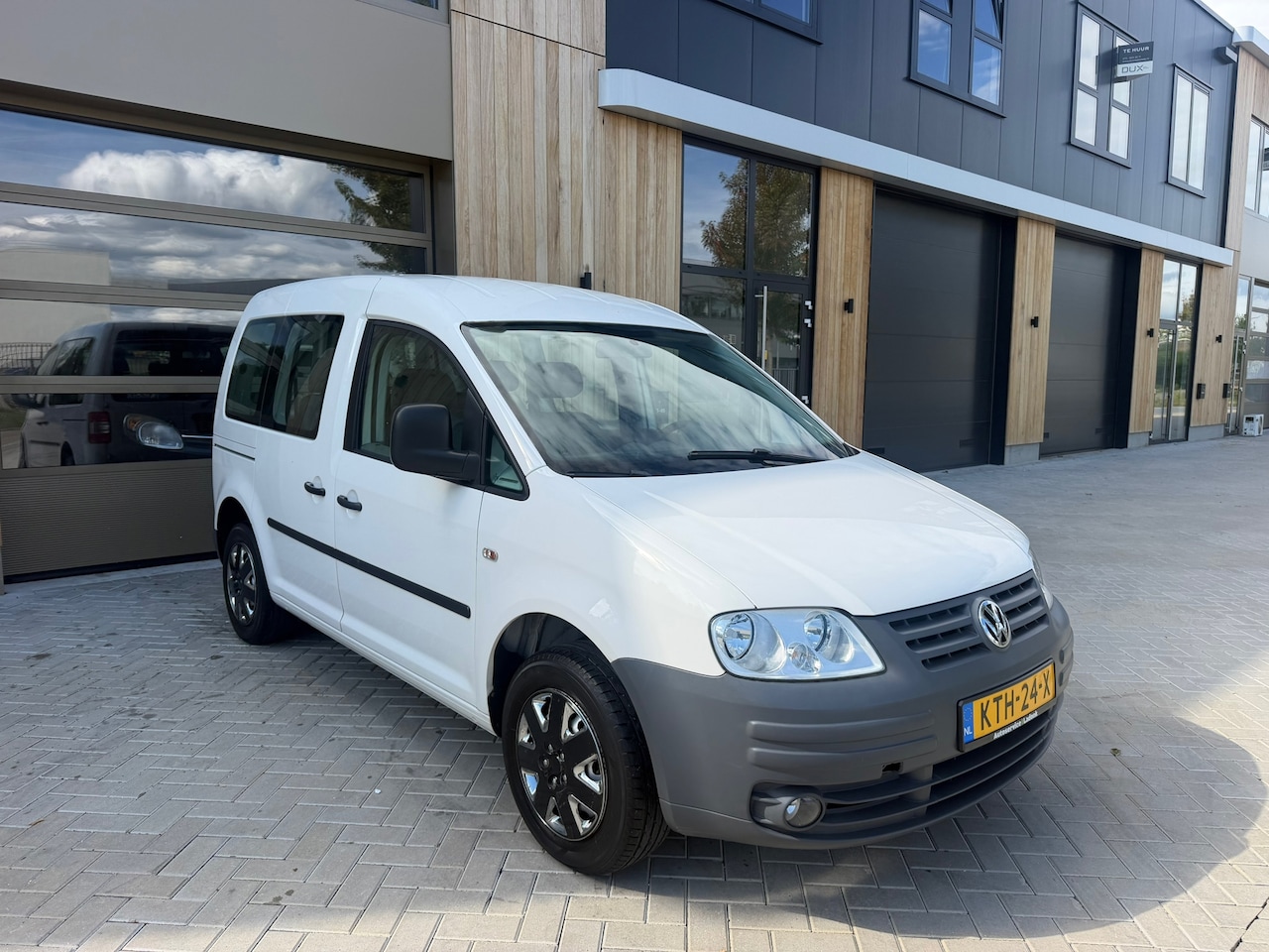 Volkswagen Caddy - 1.4 Comfortline 5p. 1.4 Comfortline 5p. - AutoWereld.nl