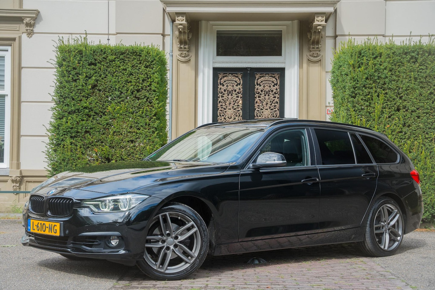 BMW 3-serie Touring - 320i Executive LCI | TREKHAAK | PANO | HIFI | LED | 2E EIGN - AutoWereld.nl