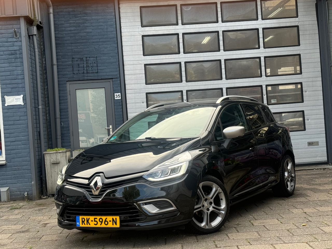 Renault Clio Estate - 1.2 TCe Intens | Clima | Camera | Cruise | Automaat - AutoWereld.nl