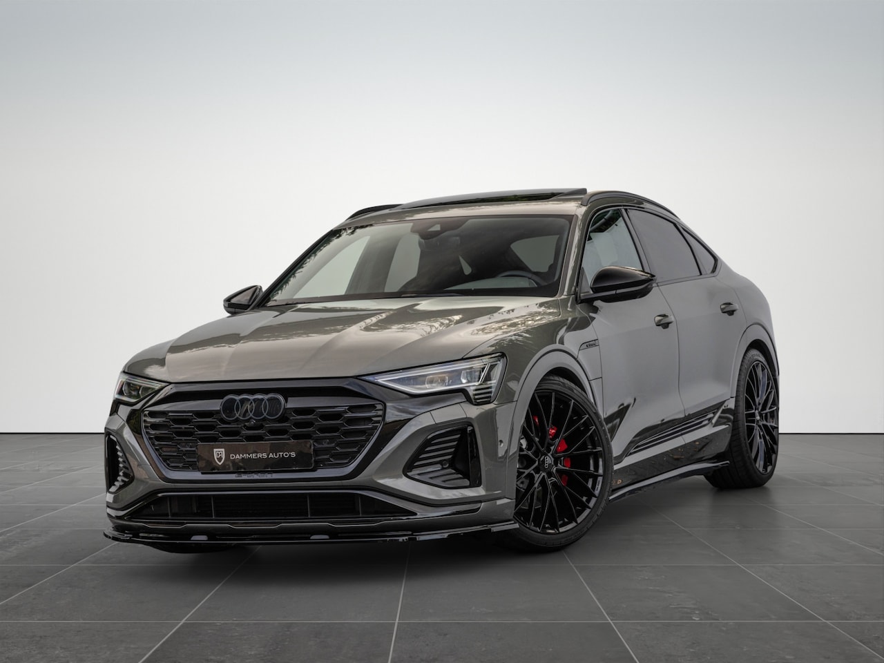 Audi Q8 Sportback e-tron - 55 Quattro 115 kWh S-line S-stoelen Pano - AutoWereld.nl
