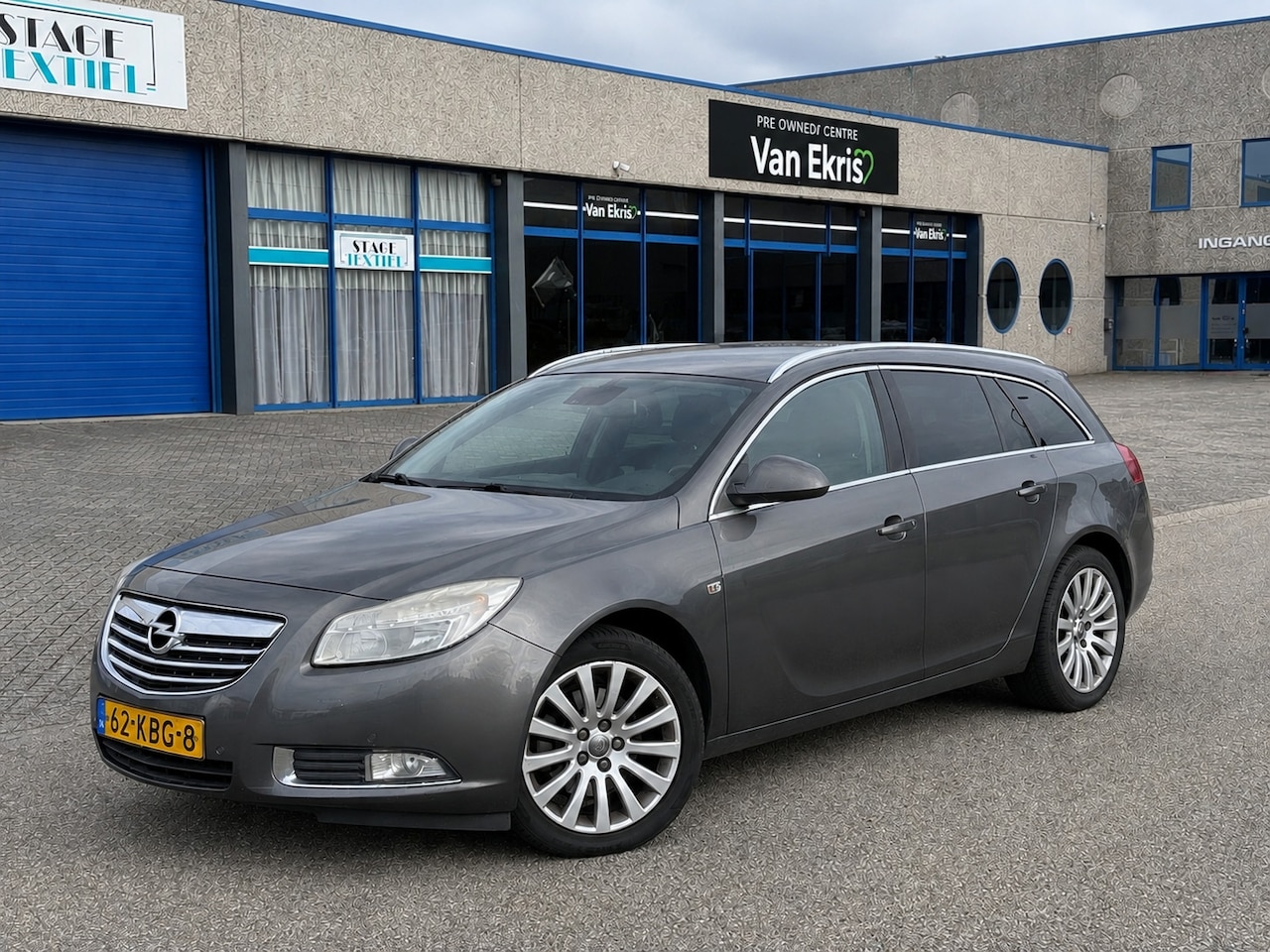 Opel Insignia Sports Tourer - 1.6 6BAK Airco/Cruise/Trekhaak - AutoWereld.nl