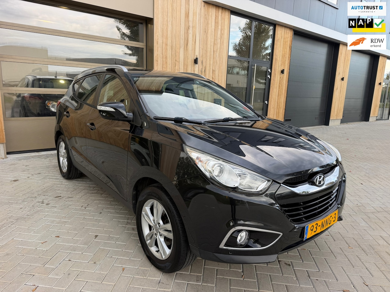 Hyundai ix35 - 2.0i Business Edition 5drs| parkeersensoren| Clima|Cruise controle|Navi|trekhaak|Nieuwe AP - AutoWereld.nl