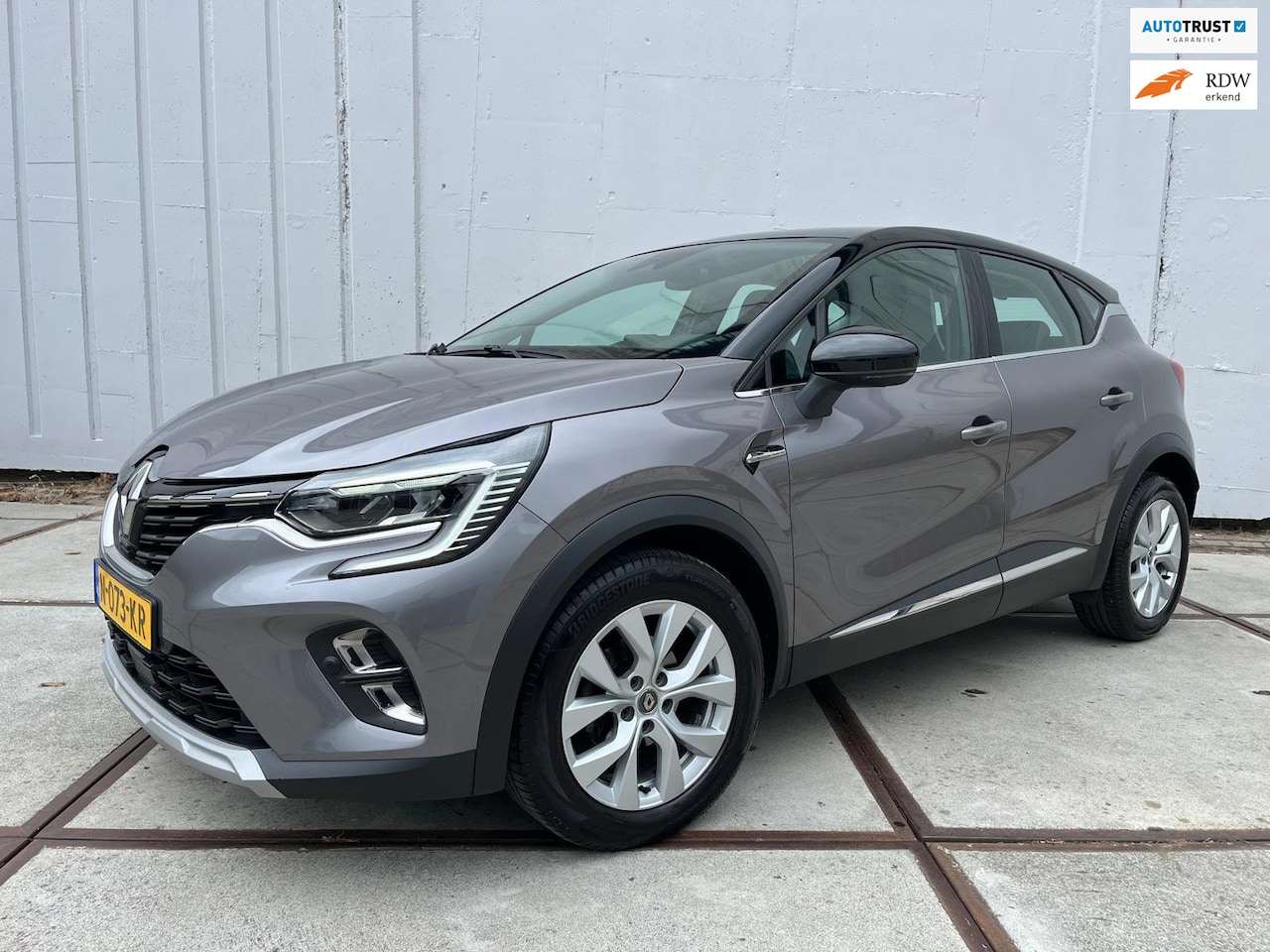 Renault Captur - 1.3 TCe 140 Intens Automaat - clima - sensoren - navi - stoelverwarming - dealer onderhoud - AutoWereld.nl