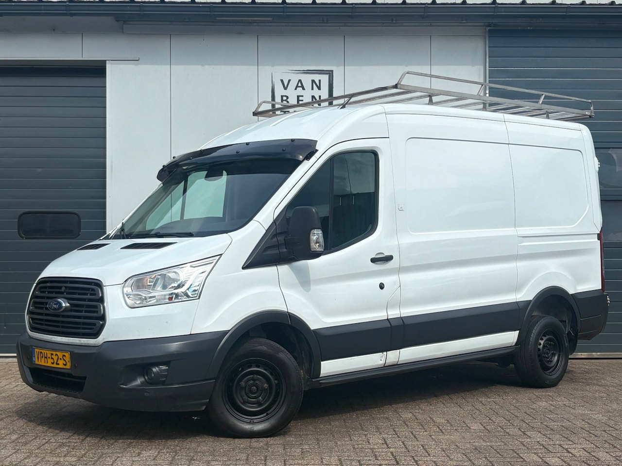 Ford Transit - 2.0TDCI 131pk L2H2 Navi Camera Carplay EURO 6! - AutoWereld.nl