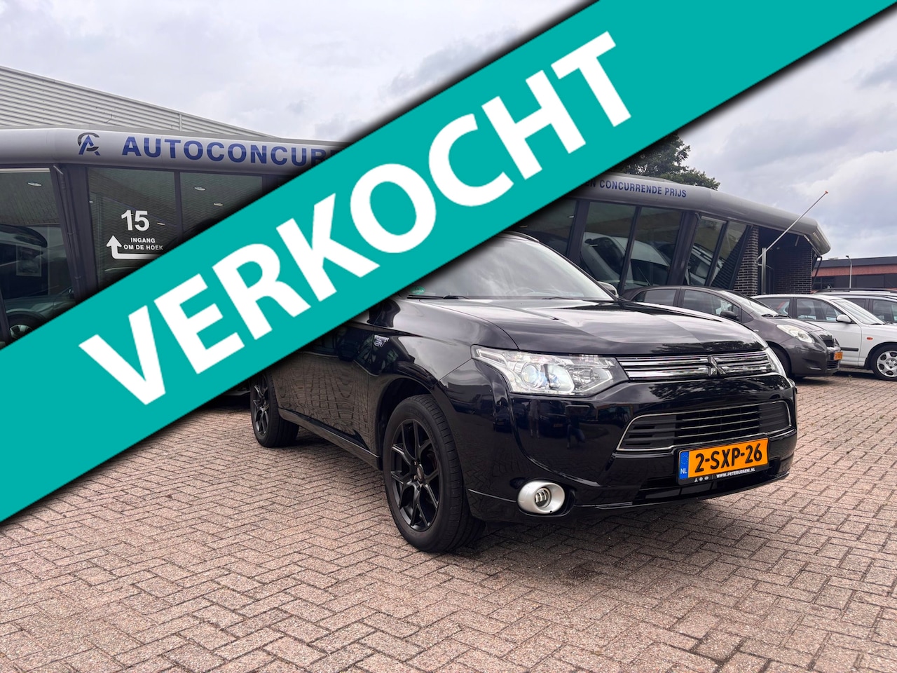 Mitsubishi Outlander - 2.0 PHEV instyle 2.0 PHEV Instyle, Carplay, Leder, Dakje, Inruil mogelijk. - AutoWereld.nl