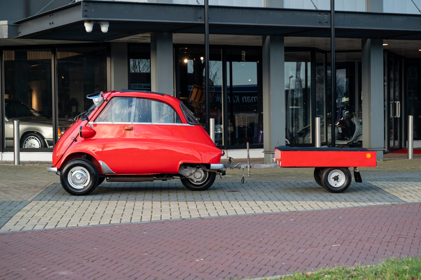 bmw-isetta-300.jpg
