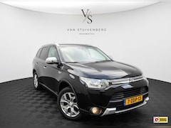 Mitsubishi Outlander - 2.0 PHEV Instyle X-Line PANORAMADAK TREKHAAK LEDER NAVI