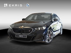 BMW i5 - M60 xDrive Sedan | M Sportpakket Pro | Innovation Pack | Travel Pack | Comfort Pack | Show