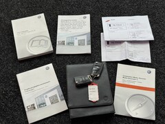 Volkswagen Golf - 1.4 TSI ACT Connected Series | Automaat | Camera | Stoelverwarming
