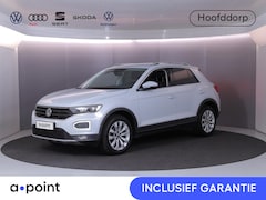 Volkswagen T-Roc - 1.5 TSI Style Business 150 pk | Navigatie | Trekhaak (afneembaar) | Parkeersensoren | LED