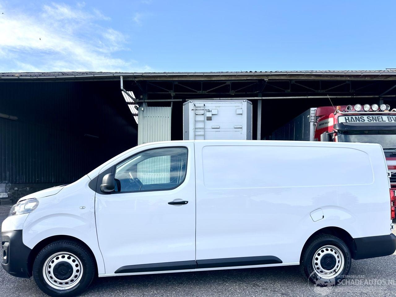 Citroën Jumpy - 1.5 BlueHDI 102pk 6-bak L3/H1 3Pers - 69dkm nap - airco - cruise - pdc - 2023 - euro.6 - r - AutoWereld.nl