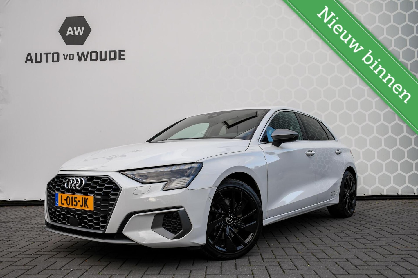 Audi A3 Sportback - 30 TFSI S edition Automaat S-line 18 Inch - AutoWereld.nl