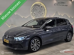 Volkswagen Golf - 1.5 TSI Life Panorama/IQ Light/Carplay/Stoelverwarming
