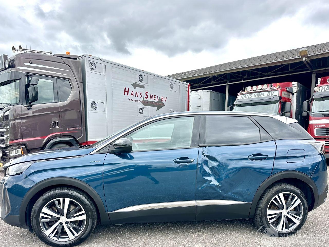 Peugeot 3008 - 1.6 HYbrid 225pk aut + f1 Allure Pack Bus - nap - nav - camera - keyless entry + start - l - AutoWereld.nl