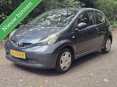 Toyota Aygo - 1.0-12V +