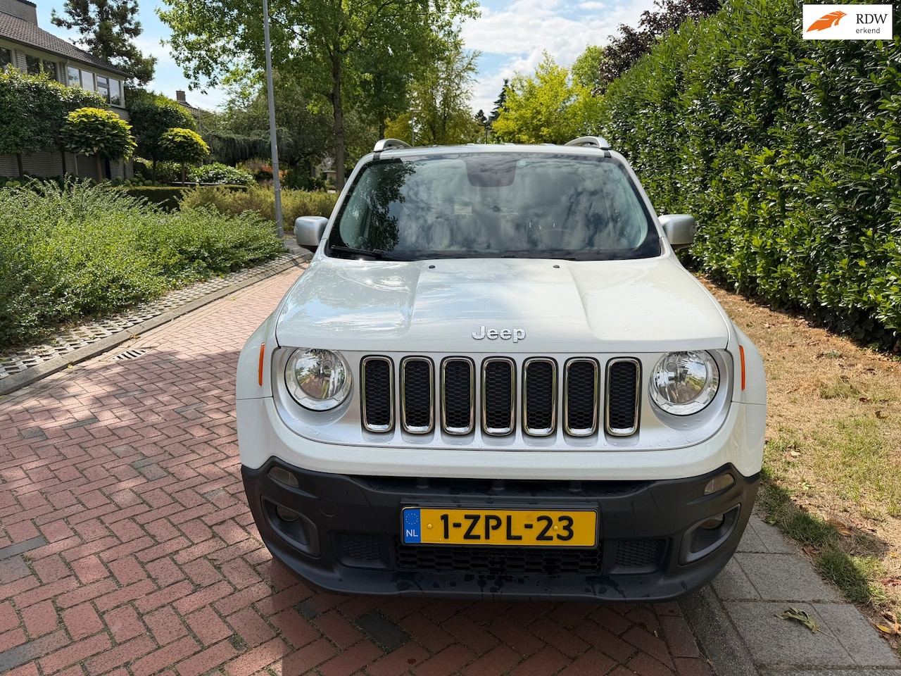 Jeep Renegade - 1.4 MultiAir, Nieuwe distributieset, Dealer onderhouden, Airco, APK 23-02-2027. - AutoWereld.nl