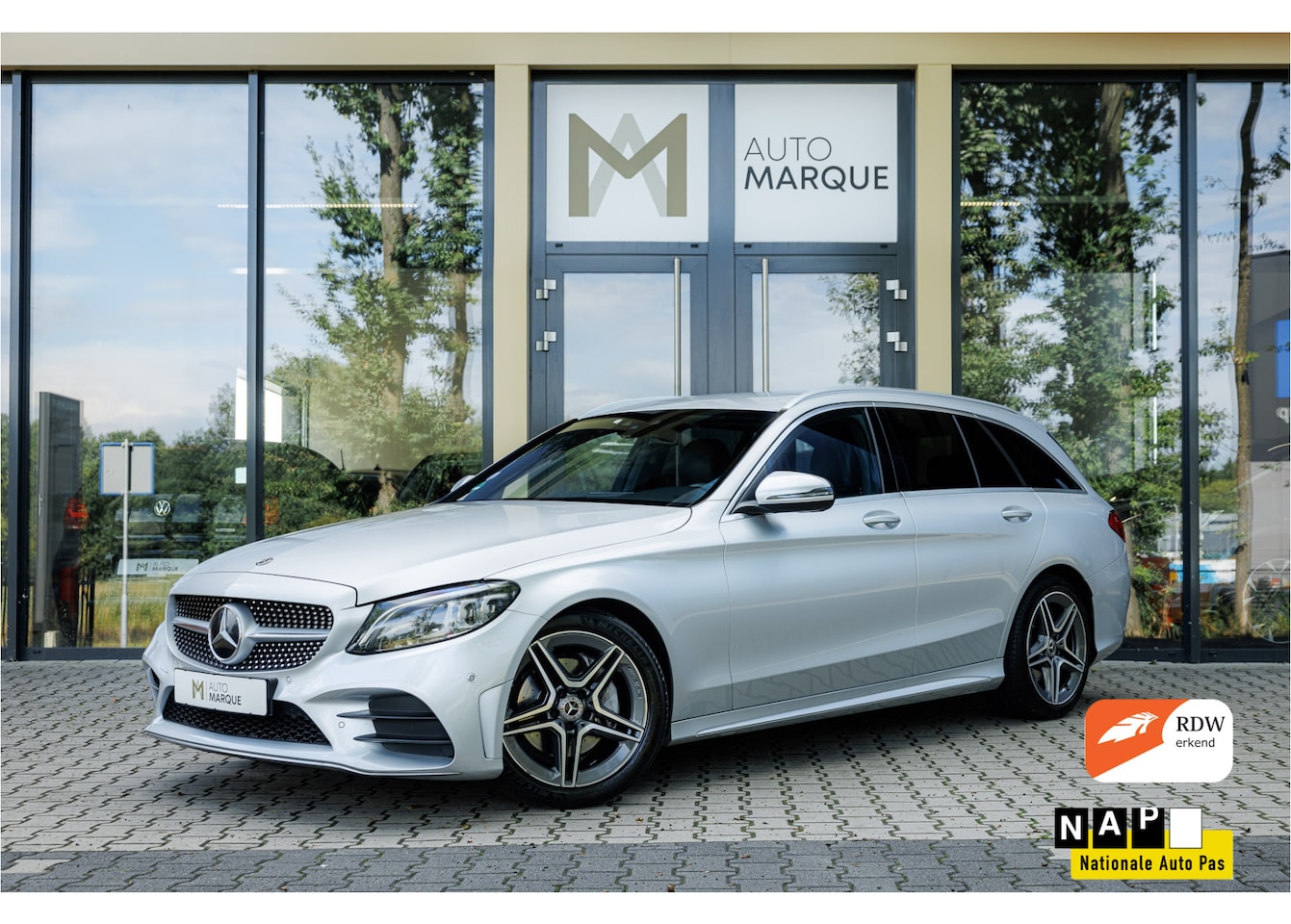 Mercedes-Benz C-klasse Estate - 180 Aut. 157PK | Business Solution AMG | Navigatie incl. Apple CarPlay | 18" LM Velgen | A - AutoWereld.nl