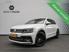 Volkswagen Tiguan - 1.4 TSI Highline R-line PANO NAP Trekhaak Suzuka