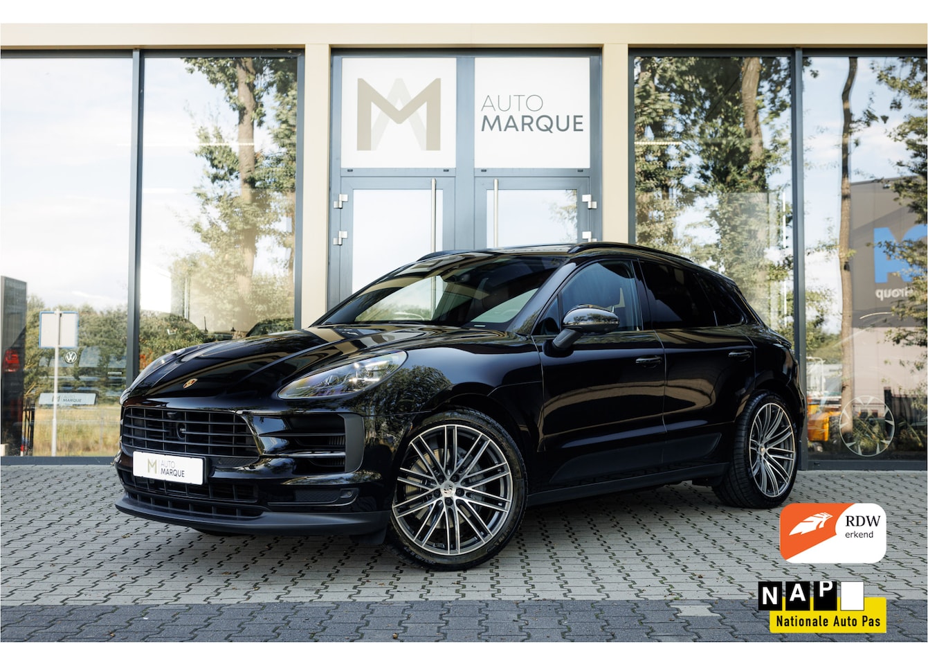 Porsche Macan - 3.0 S 354PK Aut. | 21" LM Velgen | Luchtvering | Elek. Trekhaak | PDLS+ | GTS Achterlichte - AutoWereld.nl