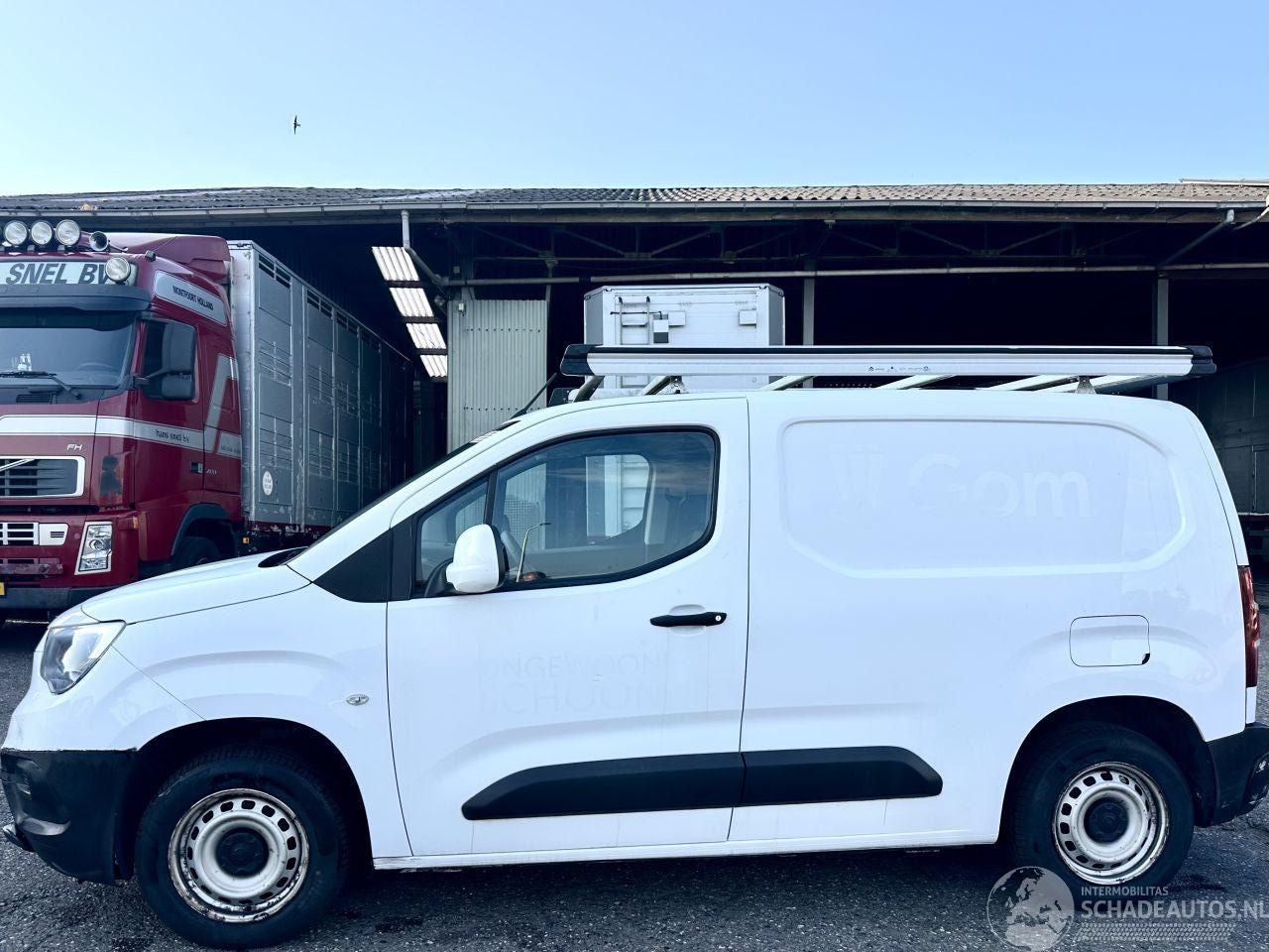 Opel Combo - 1.5D 76pk euro.6 L1/H1 Edition - nap - airco - cruise - imperiaal - schuifdeur - klapdeure - AutoWereld.nl