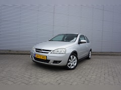 Opel Corsa - 1.2-16V Silverline Airco / Elektr. ramen / Lm velgen / NAP / NIEUWE APK